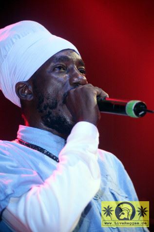 Sizzla (Jam) with The Firehouse Crew - Kesselhaus, Berlin-Prenzlauer Berg 13. Juni 2007 (9).JPG
